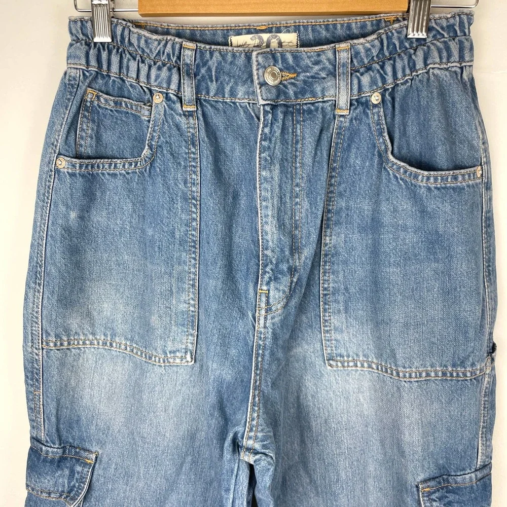 Free People Ezra High Waisted Cargo Jeans In Medium Wash Size 30 New